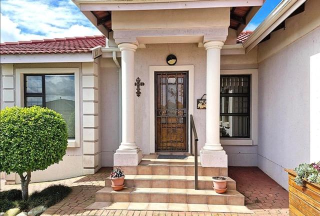 3 Bedroom Property for Sale in Reebok Western Cape